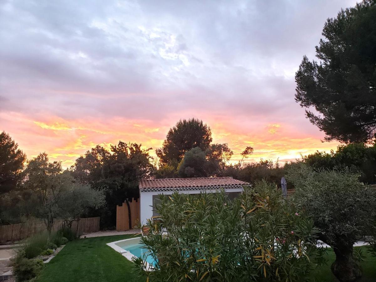 La Bastide D'Alix Bed & Breakfast Éguilles Dış mekan fotoğraf