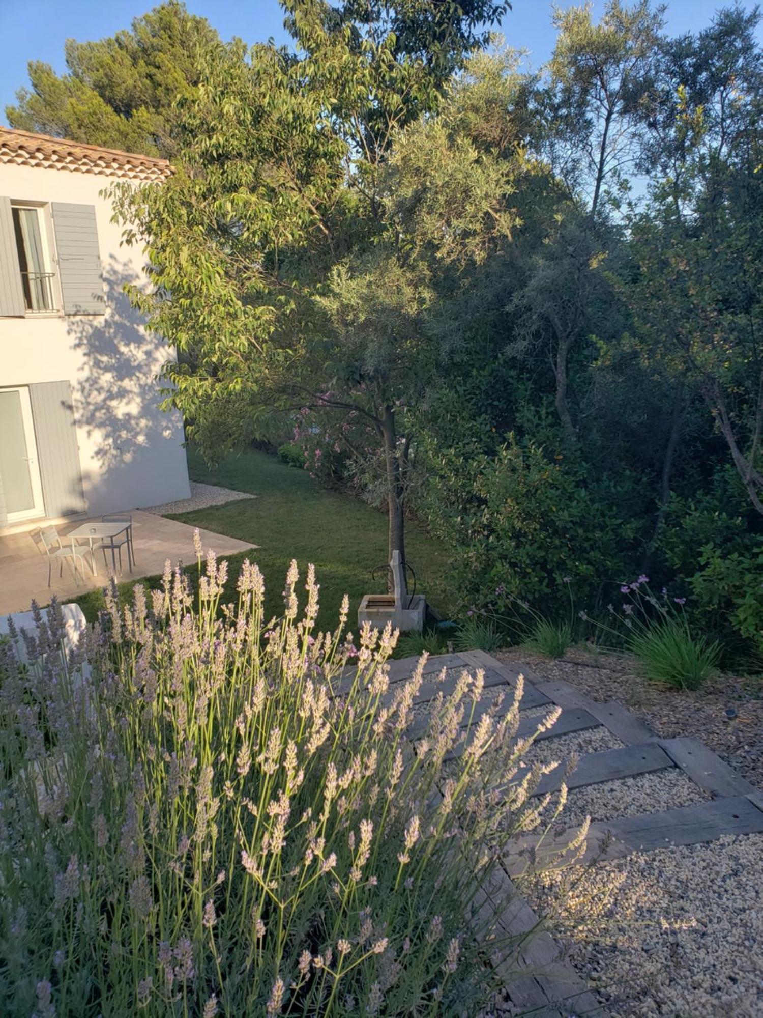 La Bastide D'Alix Bed & Breakfast Éguilles Dış mekan fotoğraf